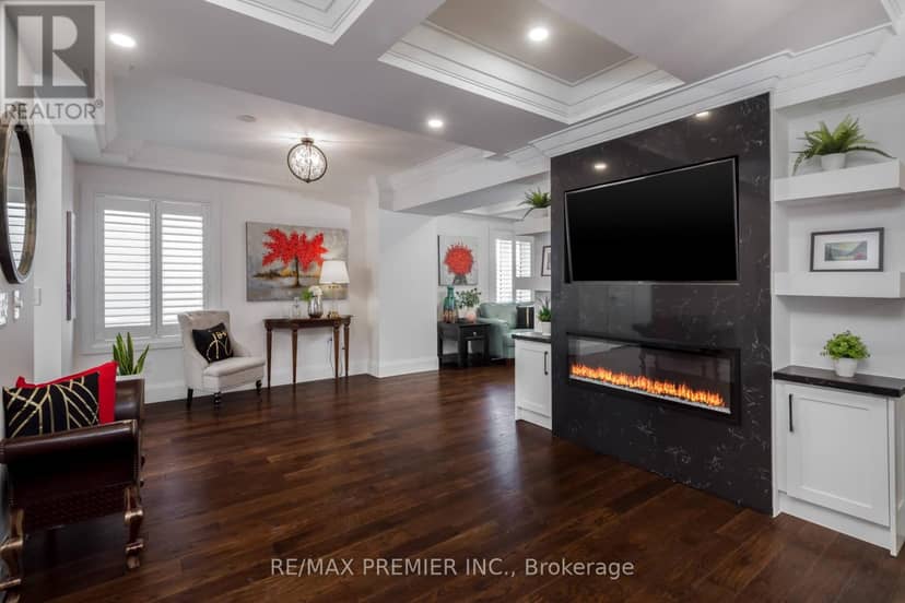 21 Elizabeth Street N, Brampton, photo 7