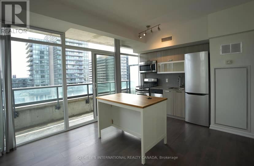815 - 36 Lisgar Street — photo 6 of 23