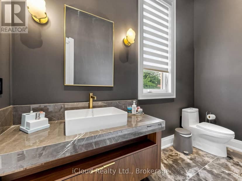 64 Risebrough Avenue — photo 19 of 37