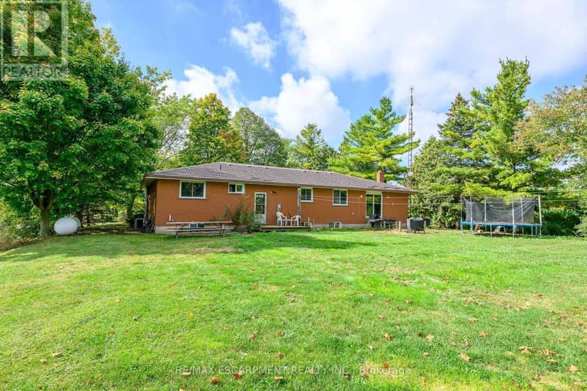 757 4th Line Road — photo 15 of 16
