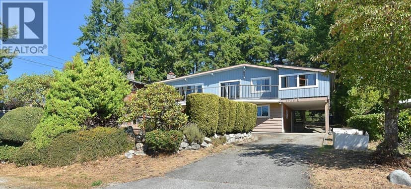 4726 LAUREL AVENUE, Sechelt