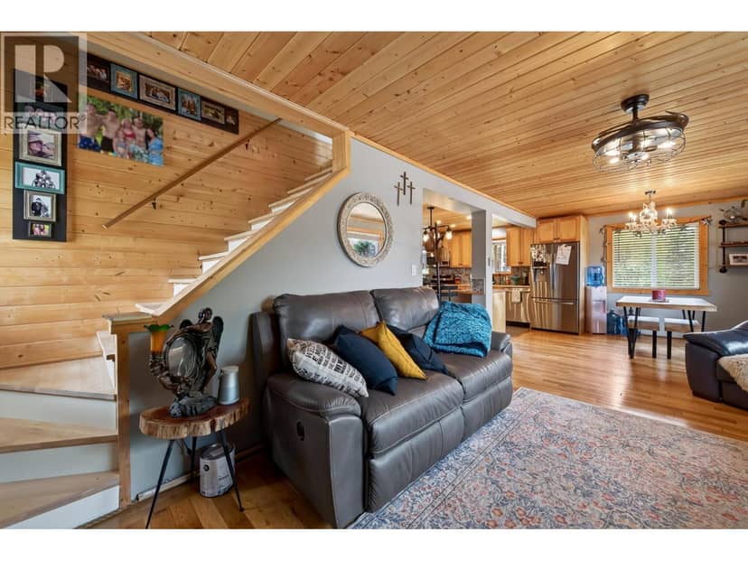 6294 MULLIGAN DRIVE, Horse Lake, photo 4