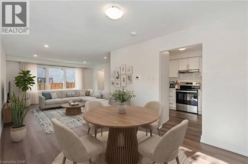 108 & 110 DELAWANA Drive, Hamilton, photo 3