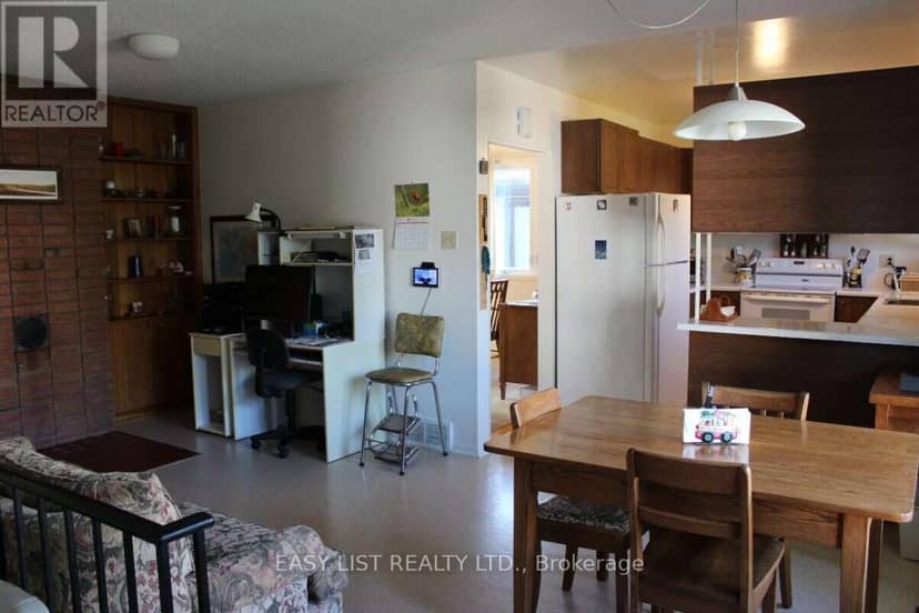 2154 Dutton Crescent — photo 24 of 40