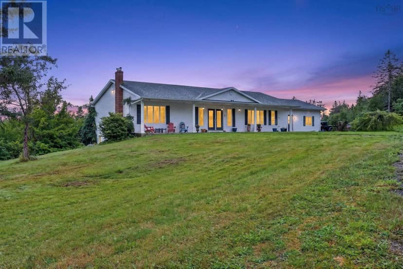 2489 Coxheath Road, Coxheath, photo 2