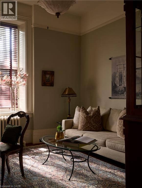 77 CLAREMONT Drive — photo 12 of 36
