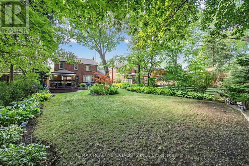 1211 Royal York Road — photo 36 of 38
