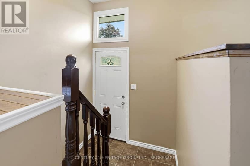 278 Lester Road — photo 4 of 40