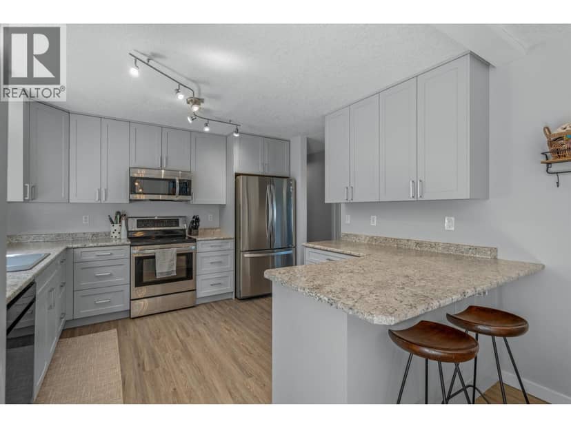 5423 WOODOAK CRESCENT, Prince George, photo 7