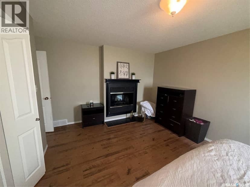 6 Shaw PLACE — photo 16 of 38
