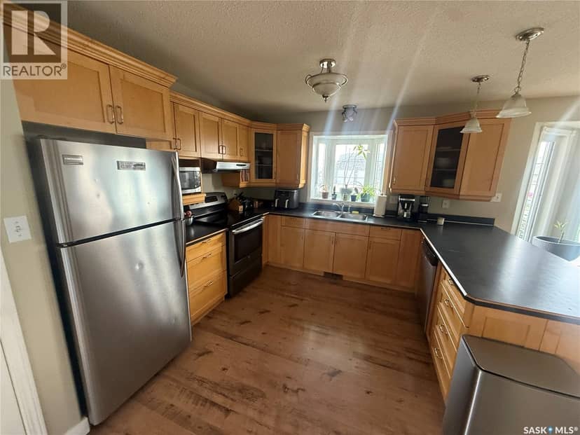 6 Shaw PLACE — photo 2 of 38
