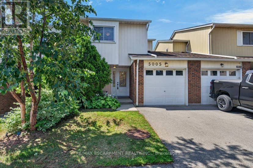 57 - 5005 Pinedale Avenue — photo 4 of 40