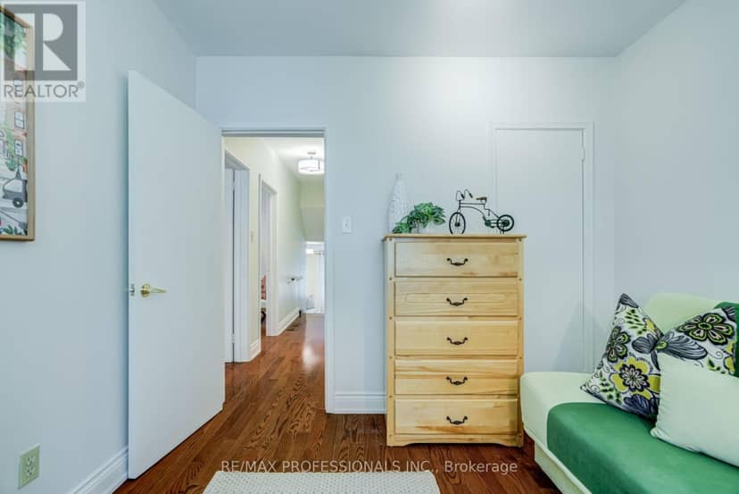 48 Genthorn Avenue — photo 31 of 40