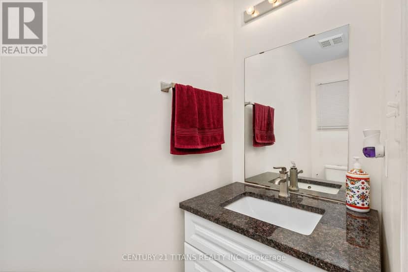 69 Rampart Crescent — photo 19 of 37