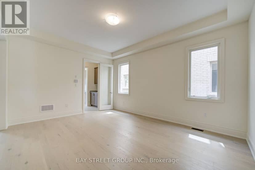 42 Big Willow Crescent — photo 10 of 40