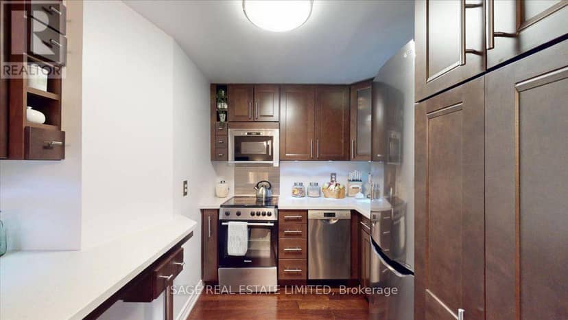 208 - 88 Charles Street E — photo 5 of 29