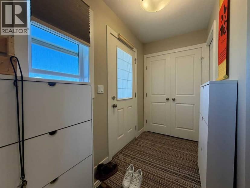 110, 6300 58A Street, Rocky Mountain House, photo 2