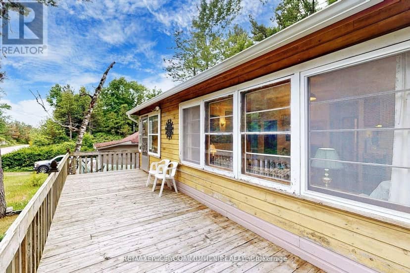 1207 Tiny Beaches Road S — photo 5 of 36