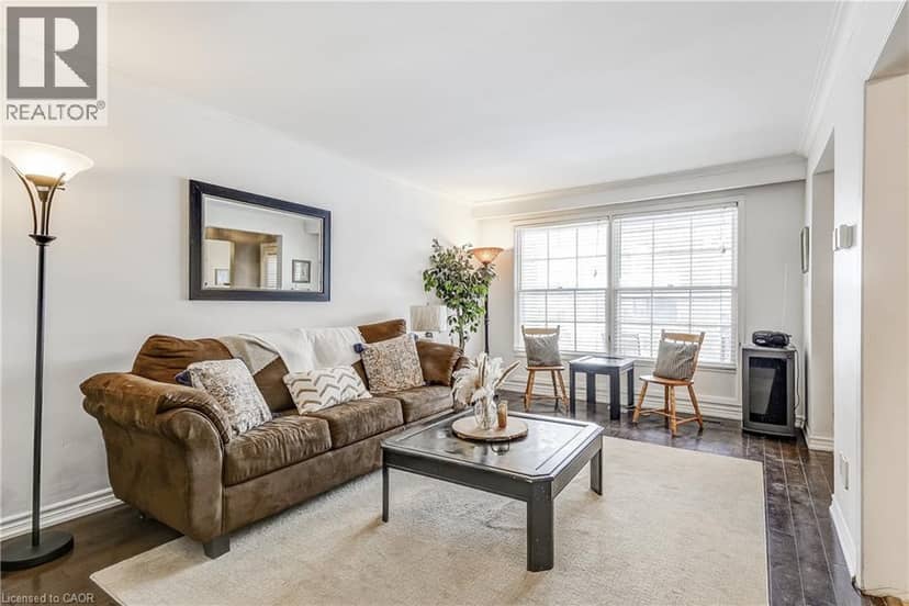 2145 SANDRINGHAM Drive — photo 5 of 24