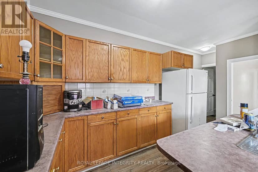 42 Elmsley Street S — photo 15 of 33