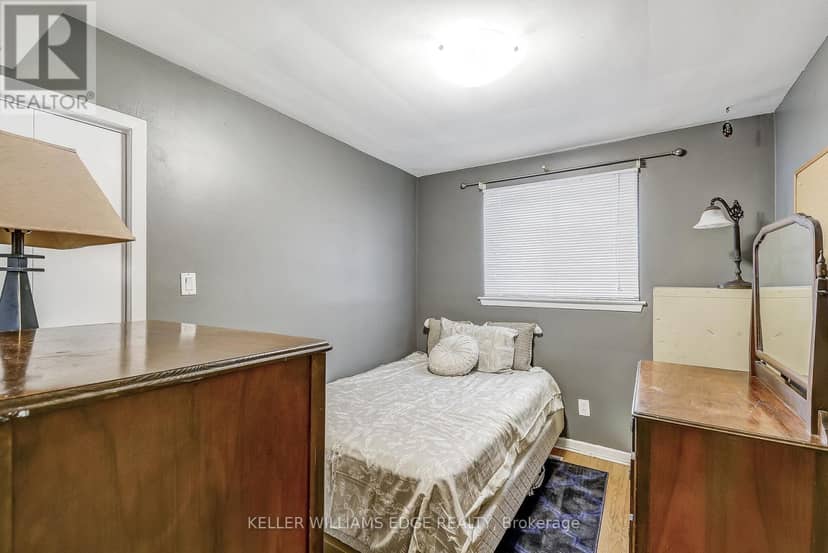 2145 Sandringham Drive — photo 12 of 23