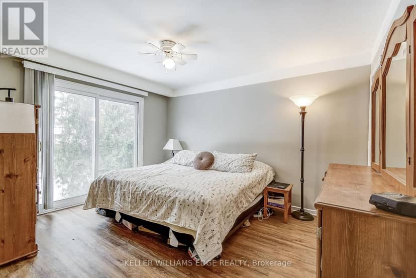 2145 Sandringham Drive — photo 14 of 23