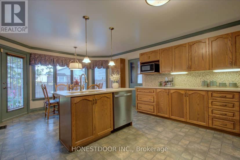 34 Long Gate Court — photo 17 of 40