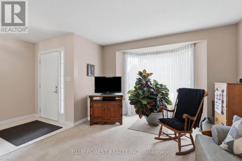 236 Margaret Street, Dutton/Dunwich, photo 4