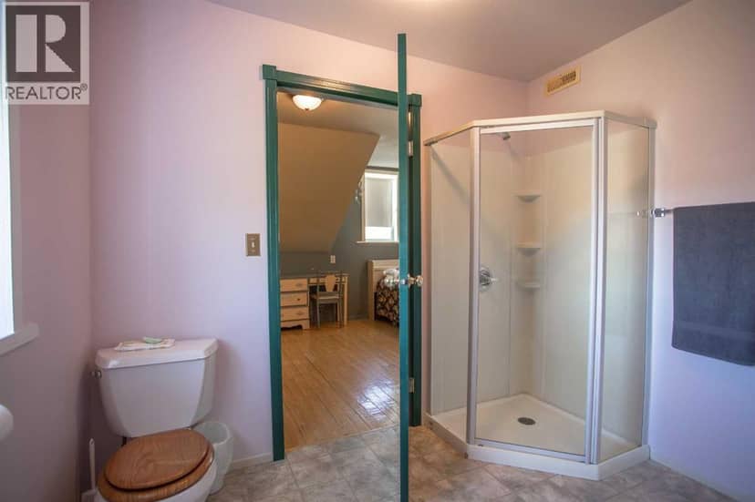 15536 Township Road 1094 — photo 20 of 40