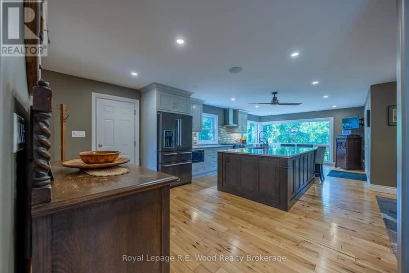 51 Parkwood Drive — photo 3 of 40