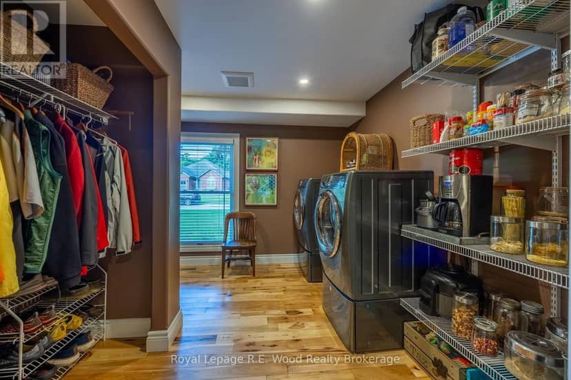 51 Parkwood Drive — photo 8 of 40