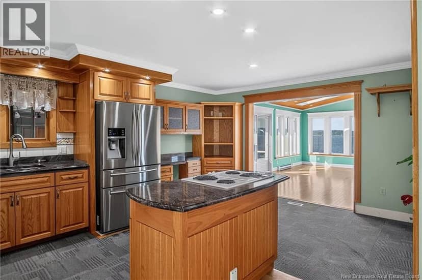 127 Bay Crescent Drive — photo 18 of 40