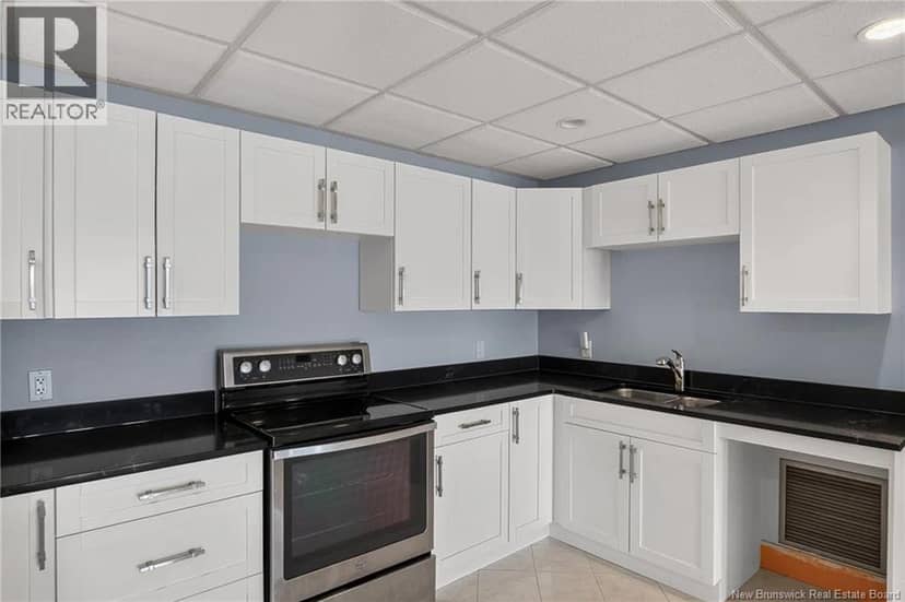 127 Bay Crescent Drive — photo 37 of 40