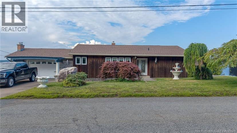 127 Bay Crescent Drive — photo 4 of 40