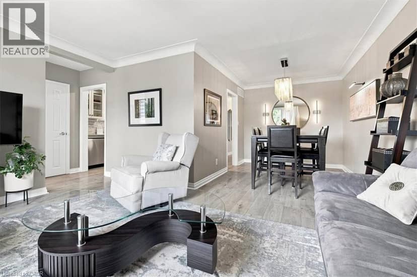 2407 BARCLAY Road — photo 8 of 40