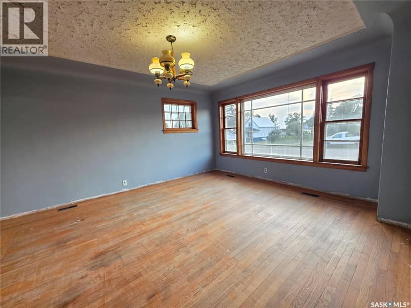 125 Mowbray STREET — photo 3 of 30