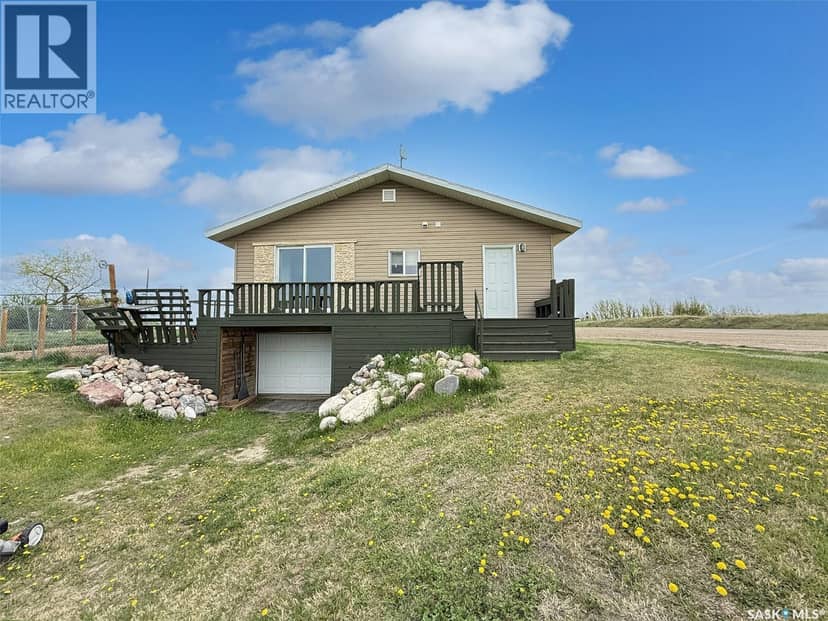 800 Railway AVENUE — photo 1 of 23