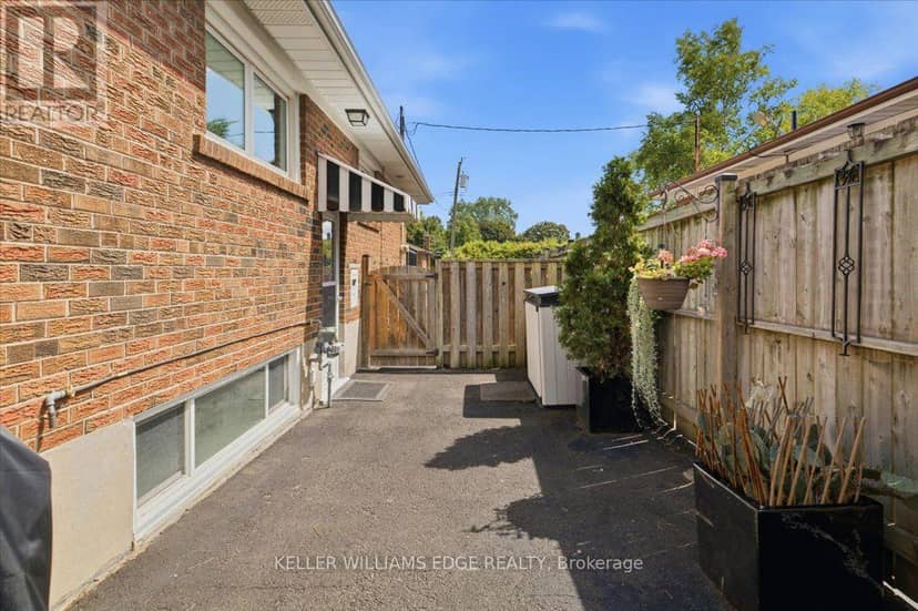 2407 Barclay Road — photo 37 of 40