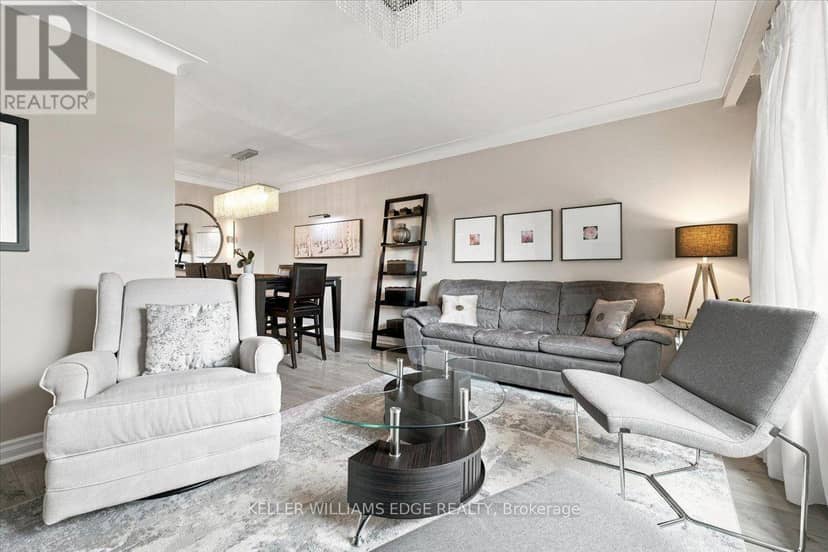2407 Barclay Road, Burlington, photo 6