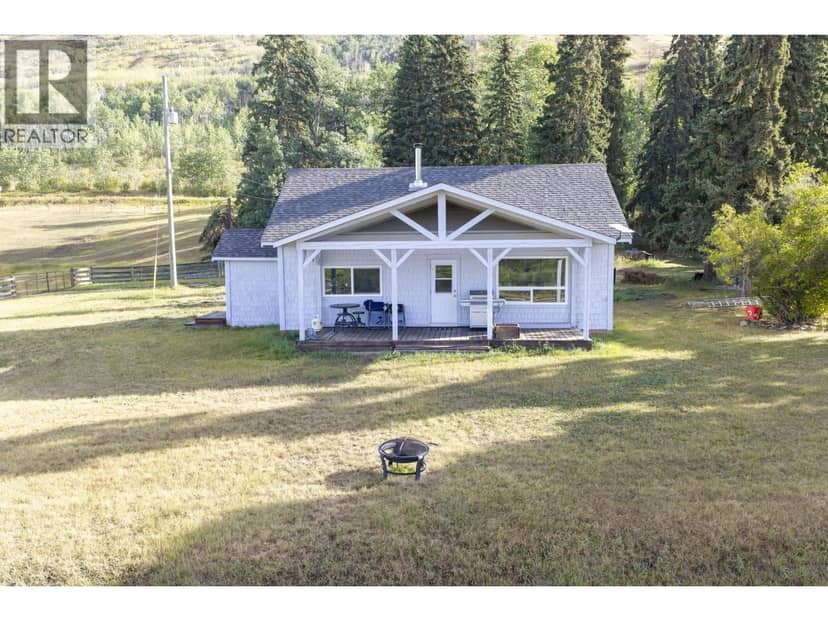 10443 NITHI PIT ROAD, Fraser Lake, photo 2