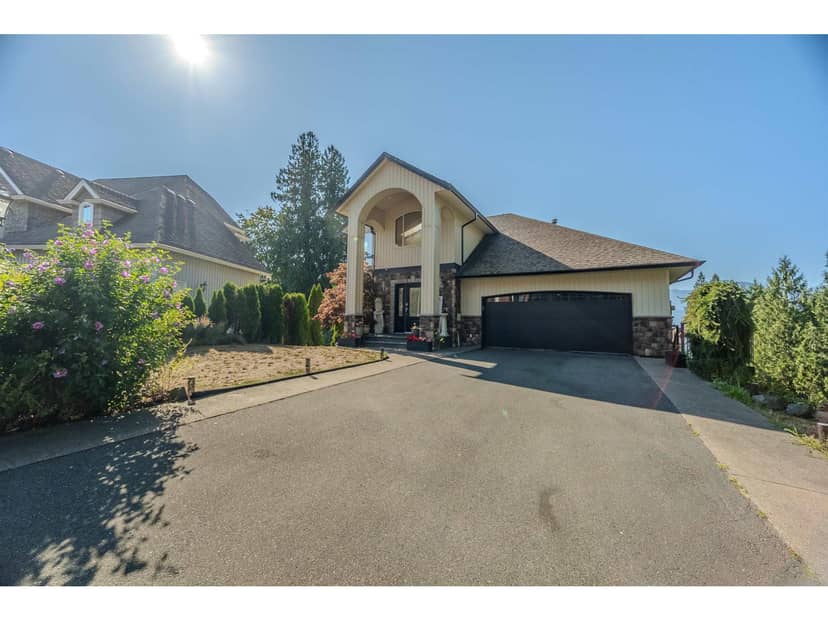 10132 KENSWOOD DRIVE, Little Mountain, Chilliwack, photo 2
