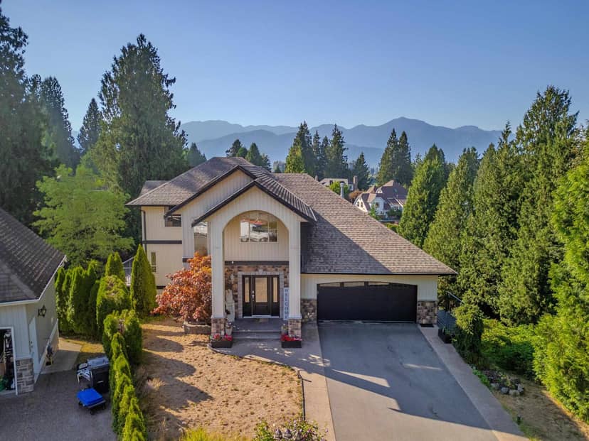 10132 KENSWOOD DRIVE, Little Mountain, Chilliwack