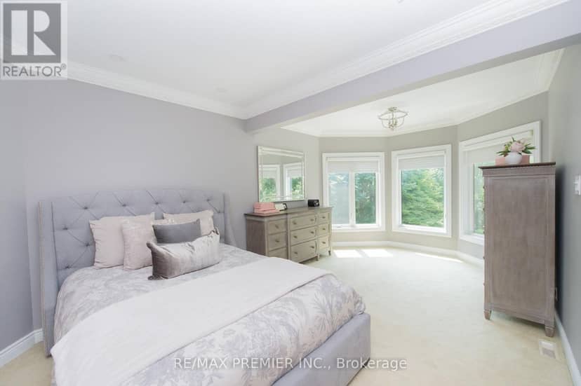 2064 Dickson Road — photo 32 of 40