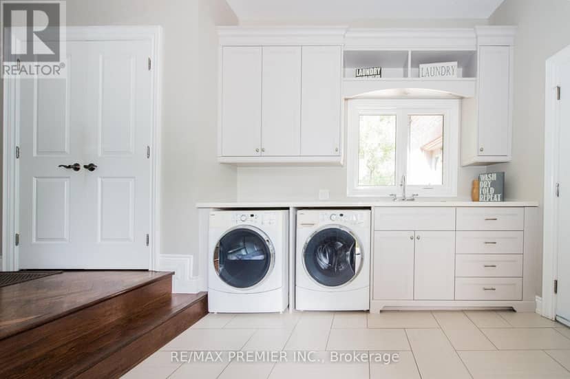 2064 Dickson Road — photo 31 of 40