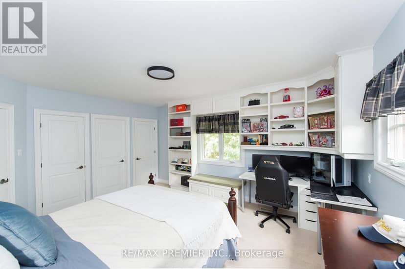 2064 Dickson Road — photo 37 of 40