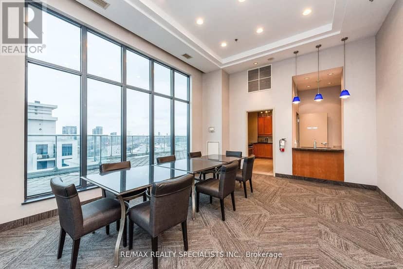 1114 - 2083 Lake Shore Boulevard W — photo 21 of 26