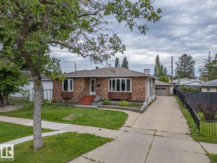16706 80 AV NW, Edmonton