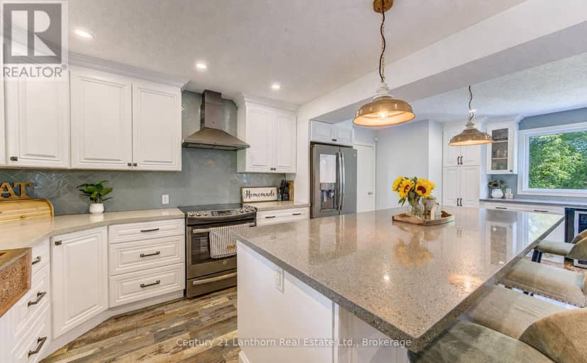 23 West Cove — photo 18 of 40