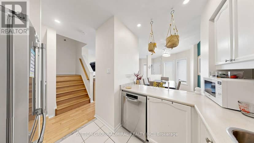 46 - 735 New Westminster Drive — photo 11 of 40