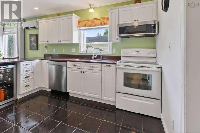 1235 Loch Lomond Road — photo 12 of 40